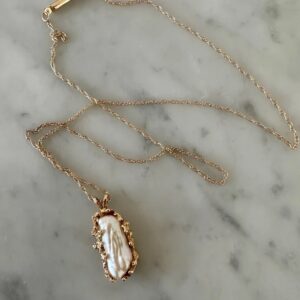Embedded Pearl Necklace